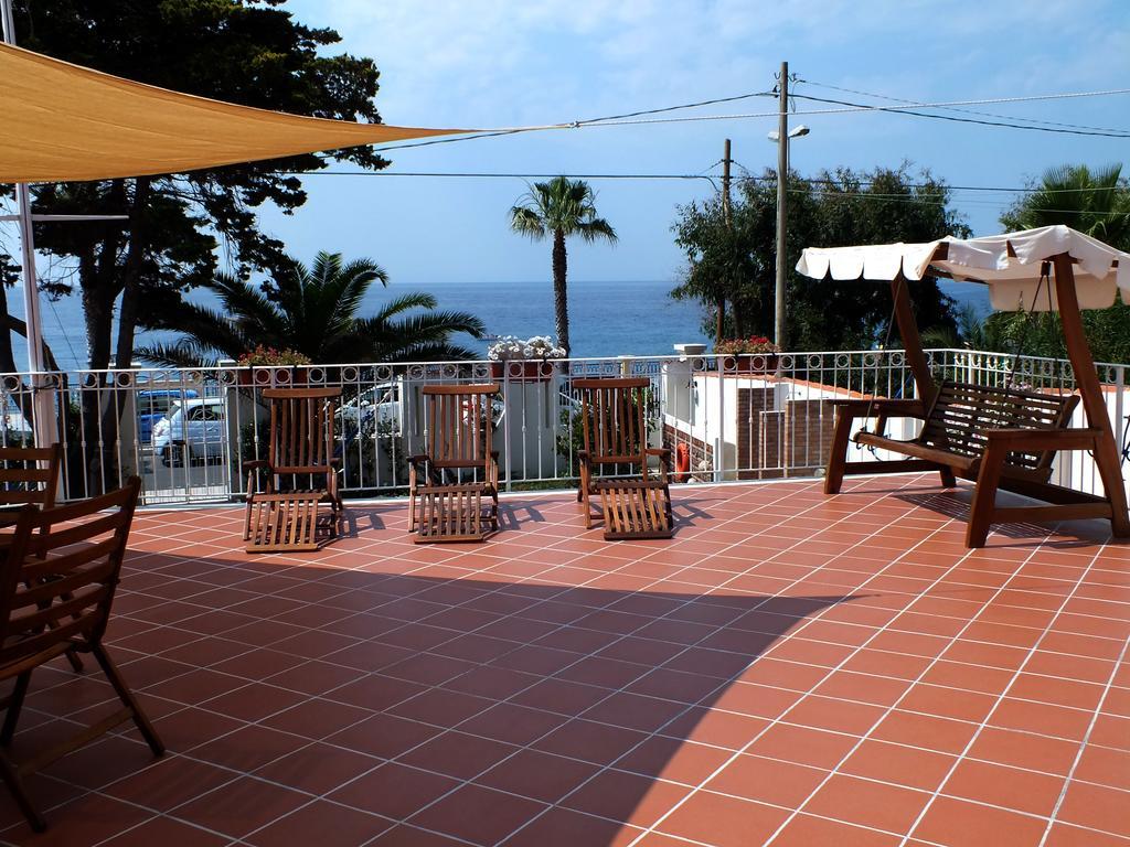 B&B Villa Sul Mare Melito Di Porto Salvo Luaran gambar